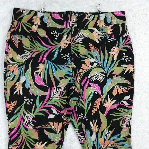 Terra & Sky Womens Pants Skinny Legging Crop Black‎ Tropical Pull On Plus 3X 24W - Picture 8 of 9